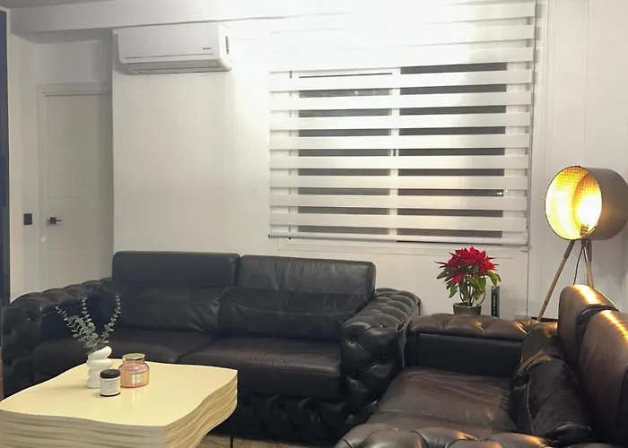 At Gongora 11 Con Parking Apartment *