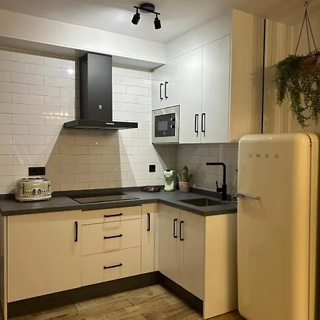 At Gongora 11 Con Parking